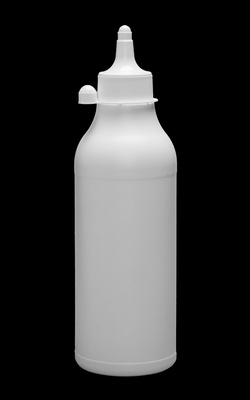 Round plastic bottle with nose plug 450 ml