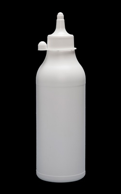 Round plastic bottle with nose plug 450 ml
